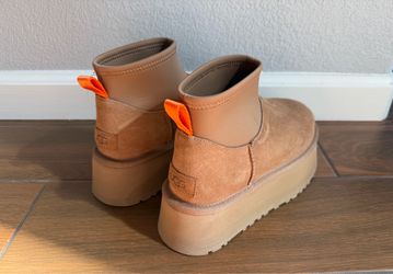 UGG