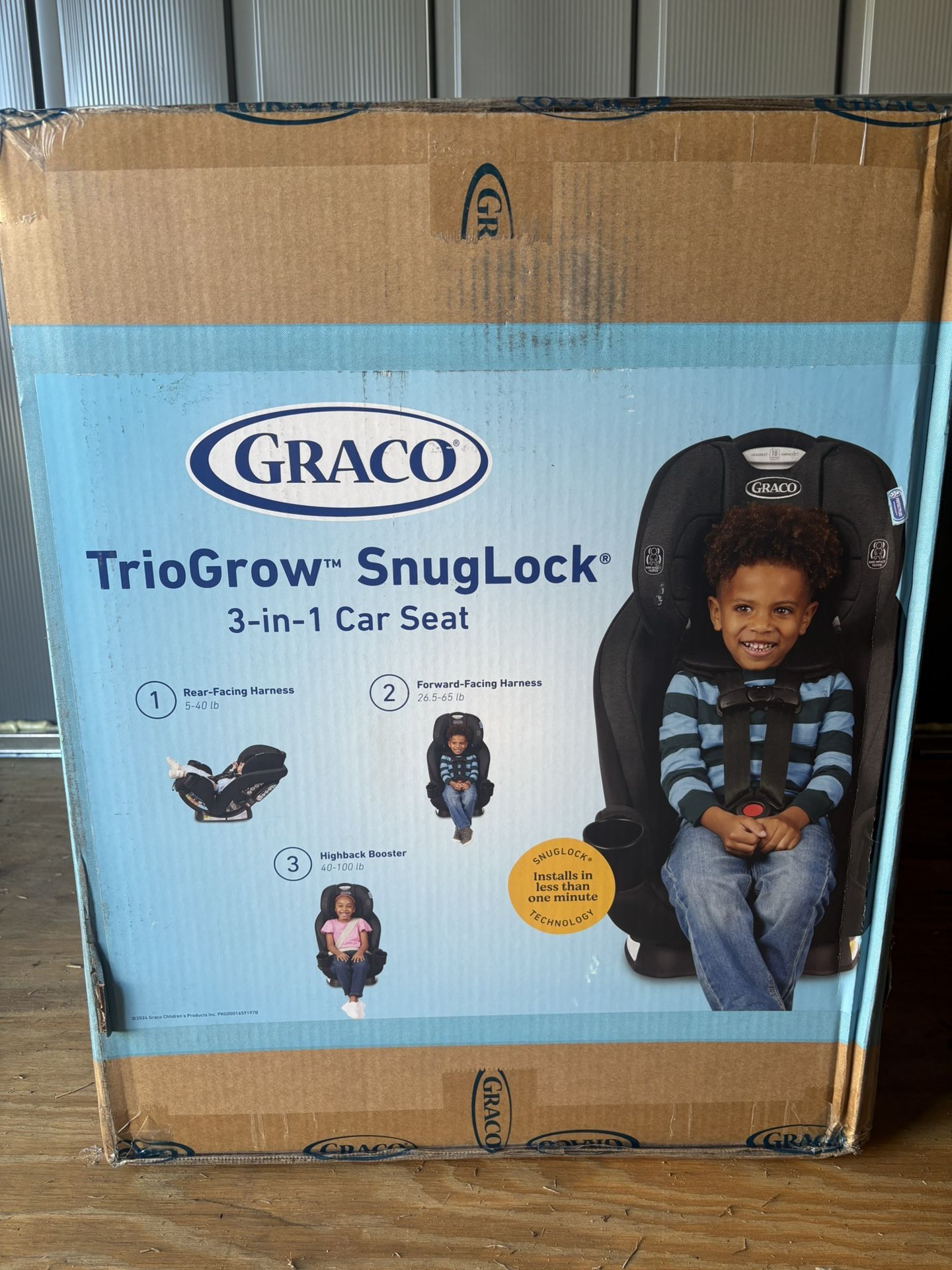 Graco TrioGrow SnugLock 3 in 1 Car Seat, Black