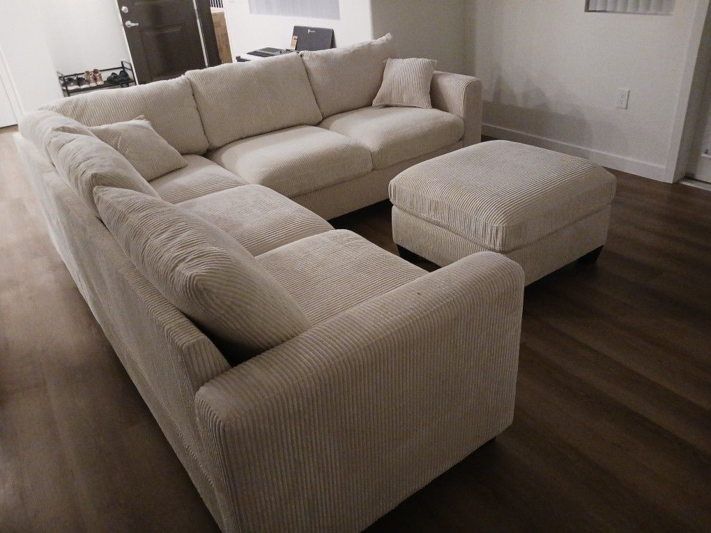 New In Box Sectionals Free Delivery