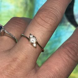 18k Electroplated Faux Diamond  Ring 💍 $10 