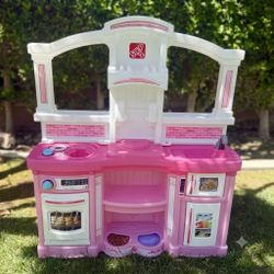 Step 2 Pink Play Kitchen