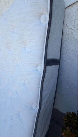 Tengo 10 colchones Full Size  Silver  Beautyrest son floor sample  Los estoy dando baratos ven a verlos sin compromiso