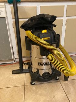 DEWALT 10 GALLON Stainless Steel Wet/Dry Vacuum