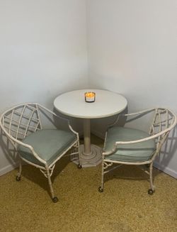 Cute Cozy Table For Two