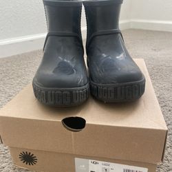 Child’s UGG Rain boots, $10. Pick Up In Merced