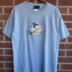 Vintage Peanuts Snoopy and Woodstock Halloween Witch Embroidered T-shirt