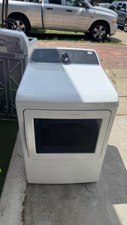 Profile washer/dryer