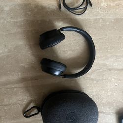 Beats Solo Pro Wireless