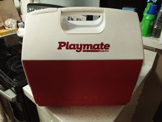Igloo Playmate Cooler Red and White