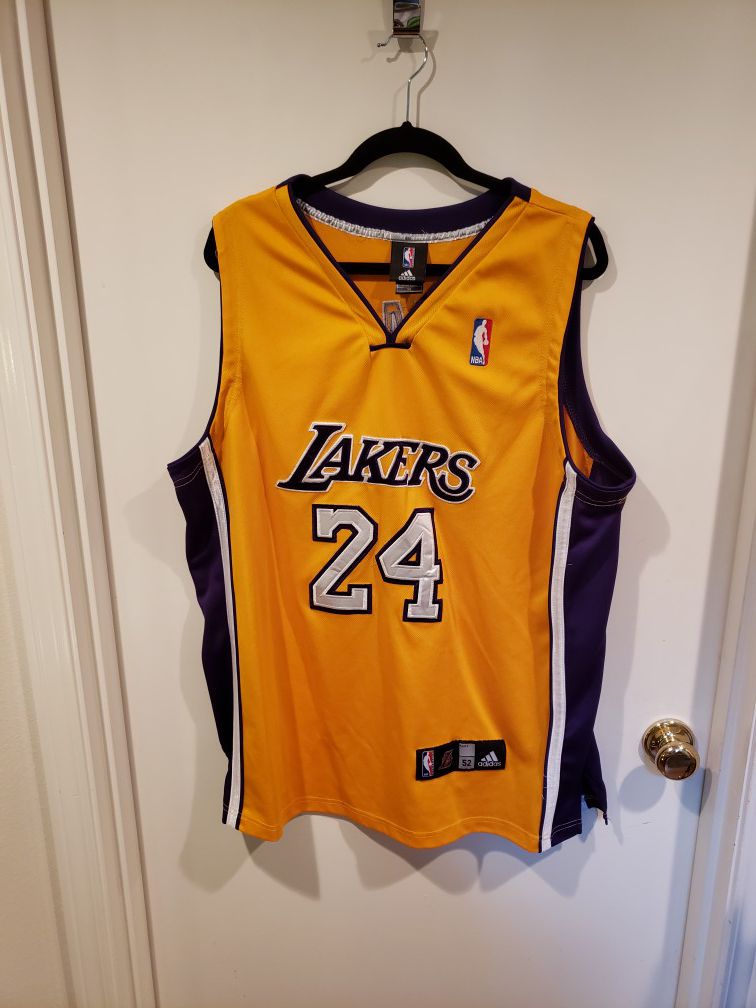COLLECTIBLE Adidas #24 Gold Kobe Bryant NBA Jersey - Unsigned - XXL
