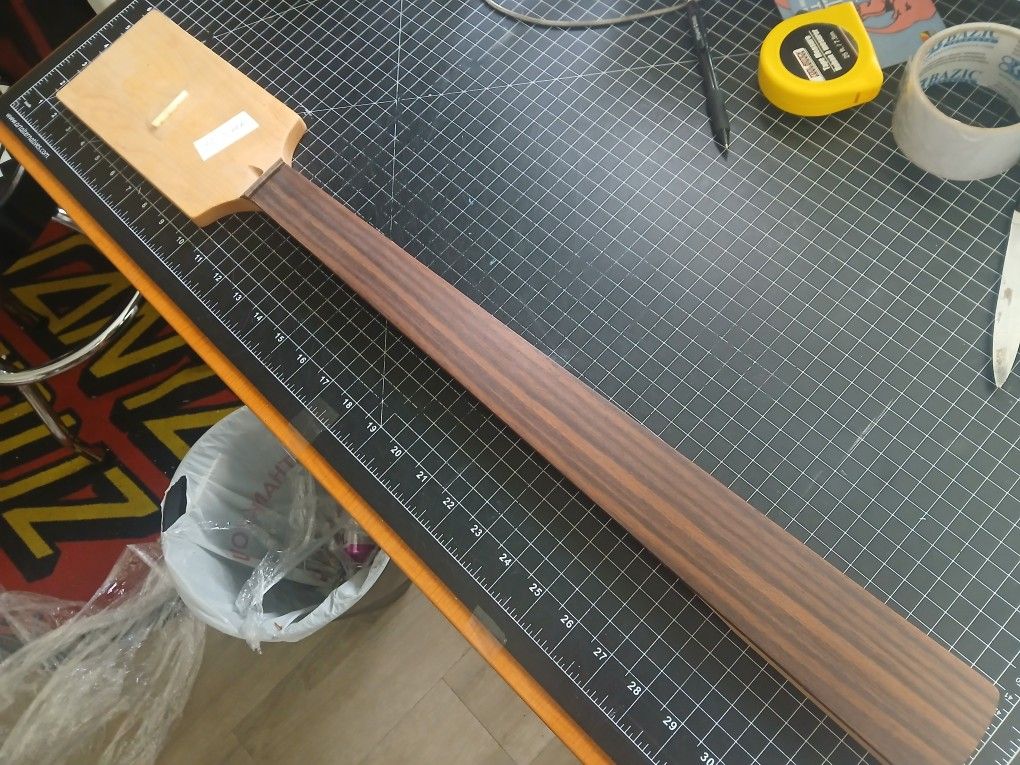 Fretless Bass Neck 30" Shortscale...$65