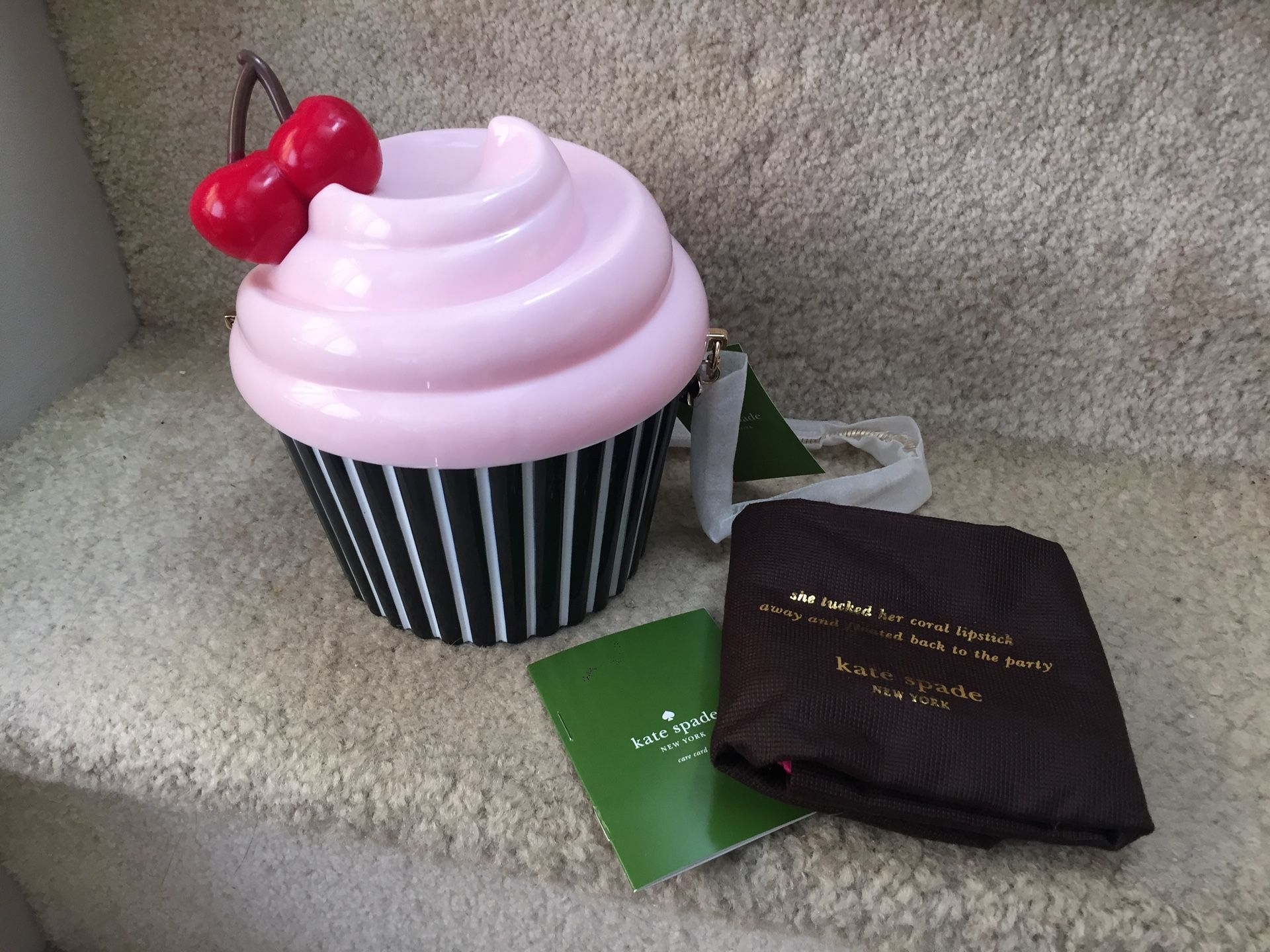 NEW kate spade & magnolia bakery cupcake clutch purse bag