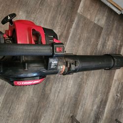hand held leaf blower like new
