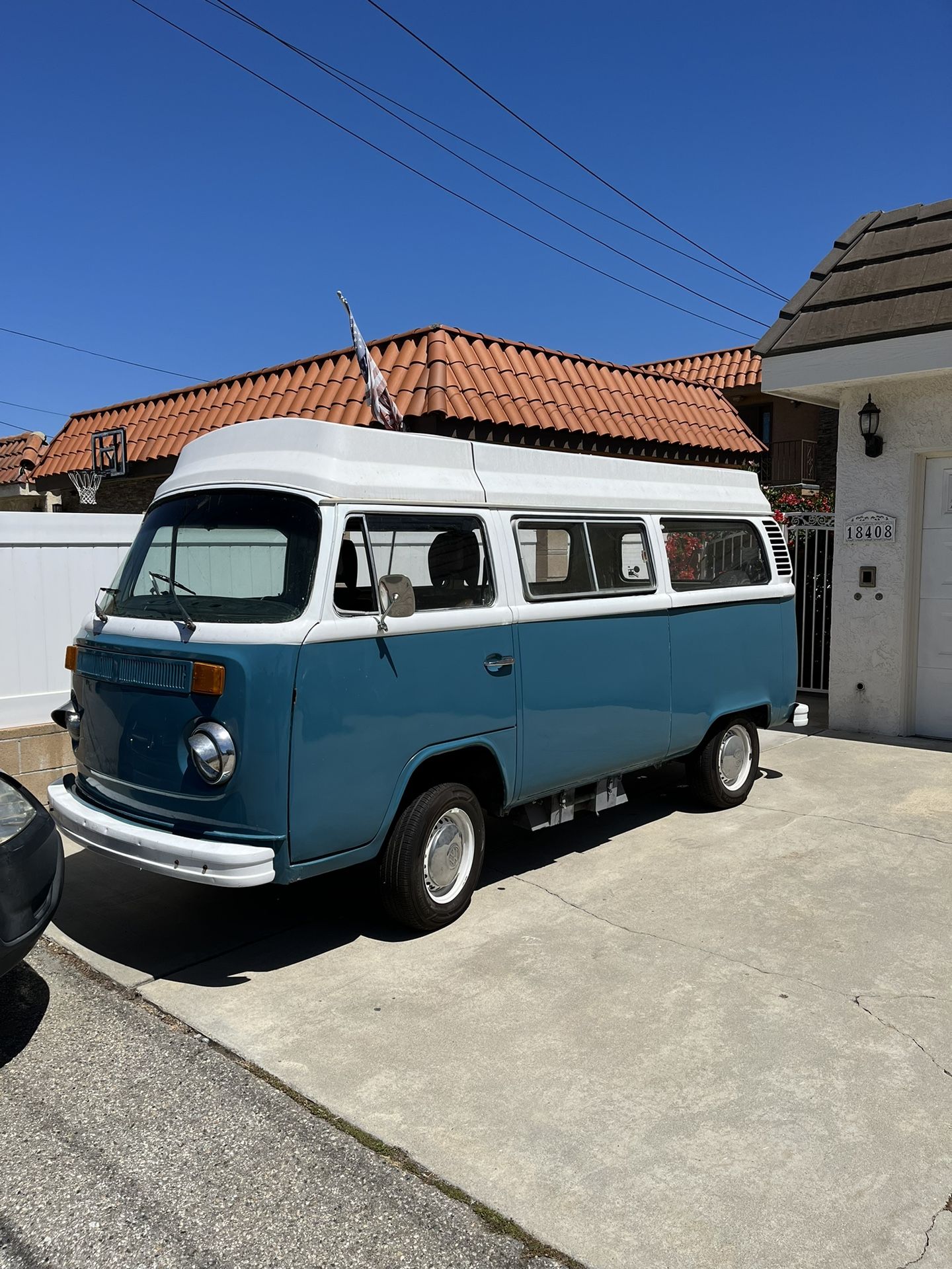 77 VW Bus