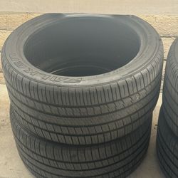 Tires Falken 305/35ZR20 Tienen 80% De Vida $100 Cada Una