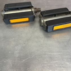 Schwinn cruiser pedals