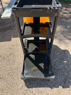 Commercial cleaning cart