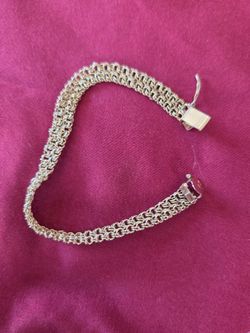 Gold bracelet 14k  9.7 grams