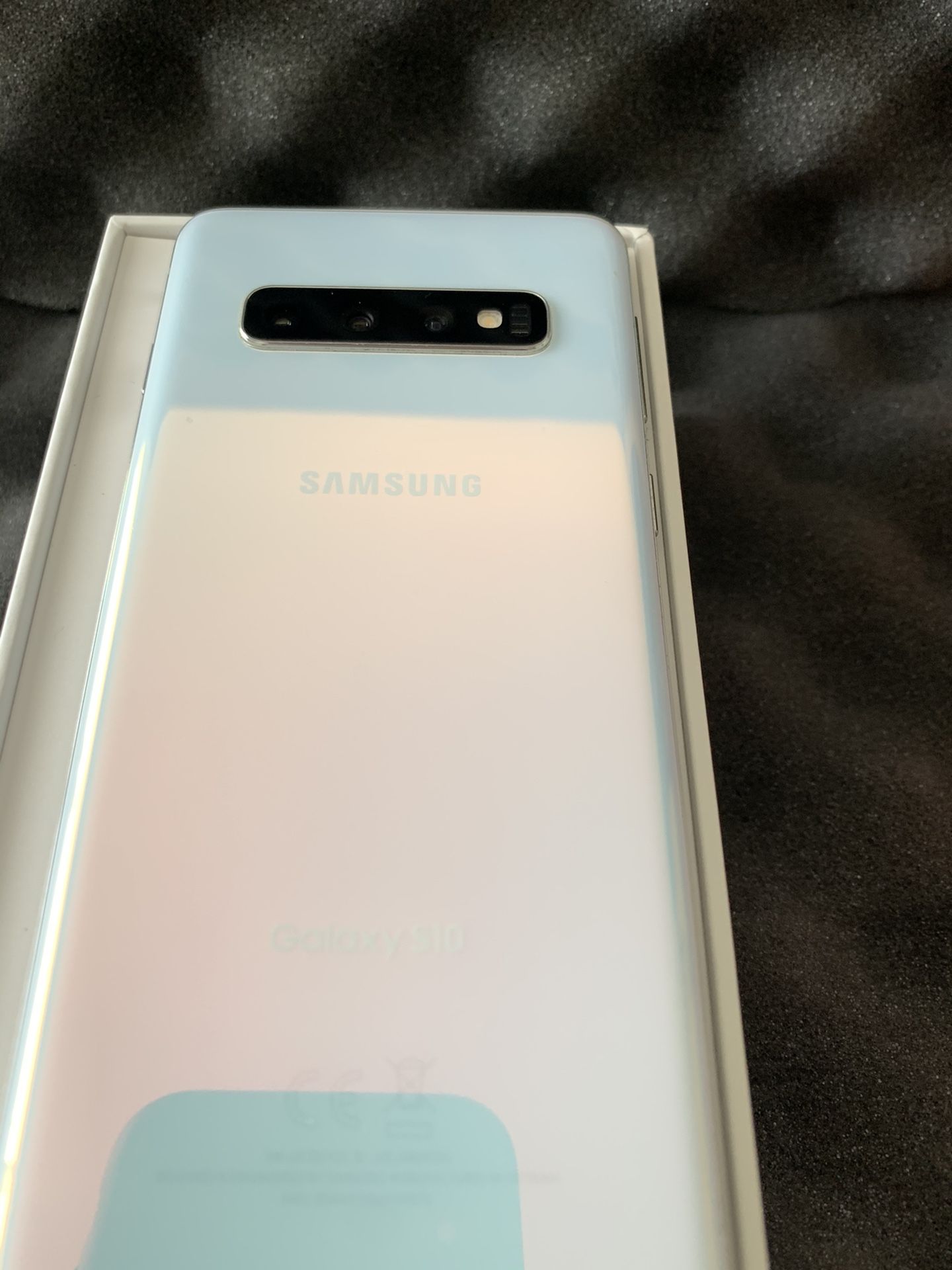 【新品未使用】Galaxy S10 Prism White 128GB Galaxy S10 128GB Prism White - Refurbished product | Allo