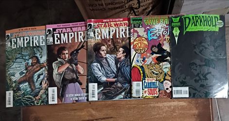 Comic book lot 8 in total includes star wars, marvel, and Nickelodeon comics - great condition with some sealed