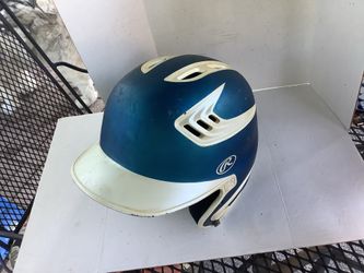 Rawlings batting helmet sizes 6.5” to 7 1/8” good condition and clean perfect for baseball or softball, Plainfield, Illinois