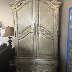 Armoire