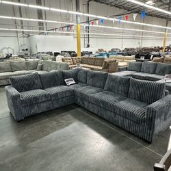 4-Piece Sectional Set One-Arm Loveseat x 2 + Corner Wedge + Armless Chair  Color: Dark Gray.  Sofa Seccional De 4 Piezas Color Gris