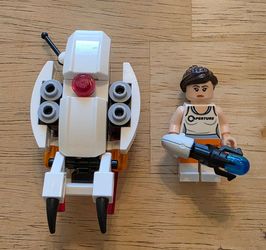 LEGO Dimensions Portal 2 Chell Minifigure