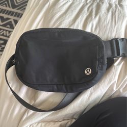 Lululemon belt Bag 