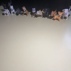 Hood Hounds Series Figures Lot 