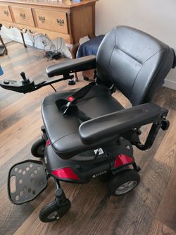 Titan Electric LTE power Wheelchair !