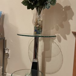 GLASS SIDE TABLE