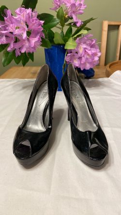 Guess black high heel shoes size 7.5