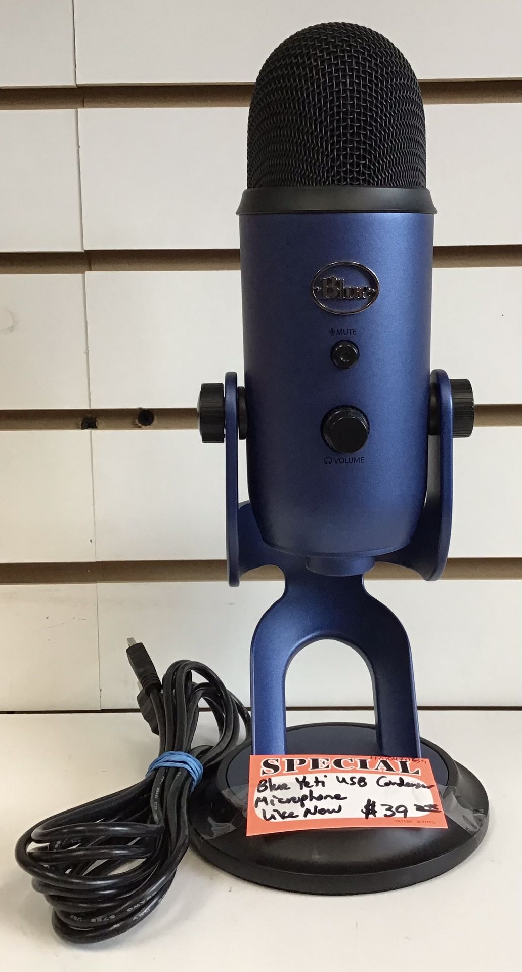 Blue Yeti USB Condenser Microphone Like New