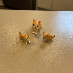 Vintage Bone China Cat & Babies Figurines