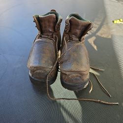 Red wing still toe work boom