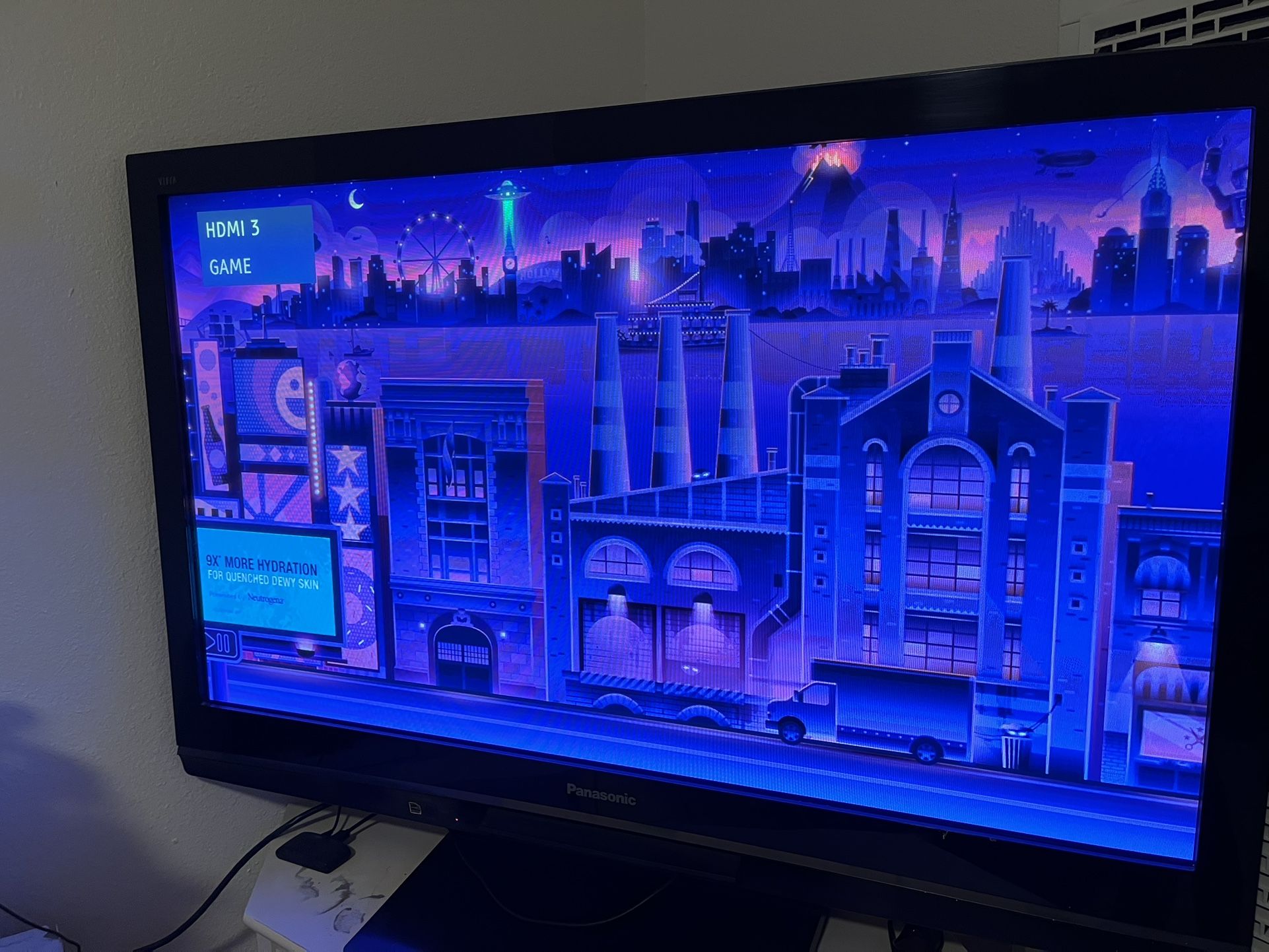 PANASONIC TV 47 X 31