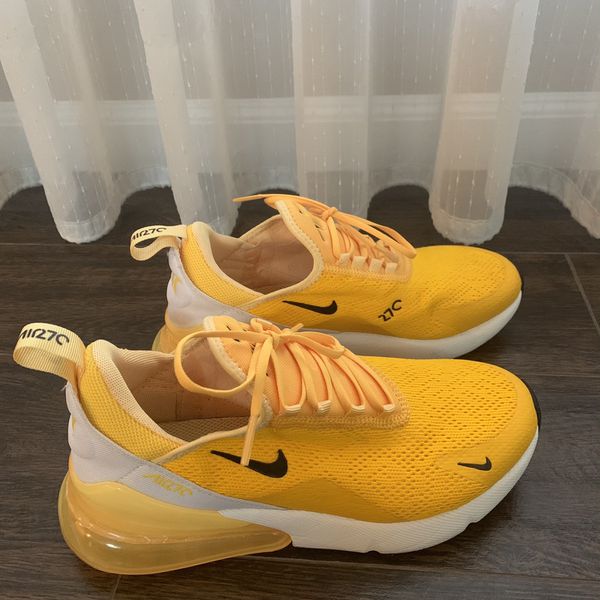 Yellow Nike Air Max 270 / Women’s 7.5 for Sale in Bedford, TX - OfferUp
