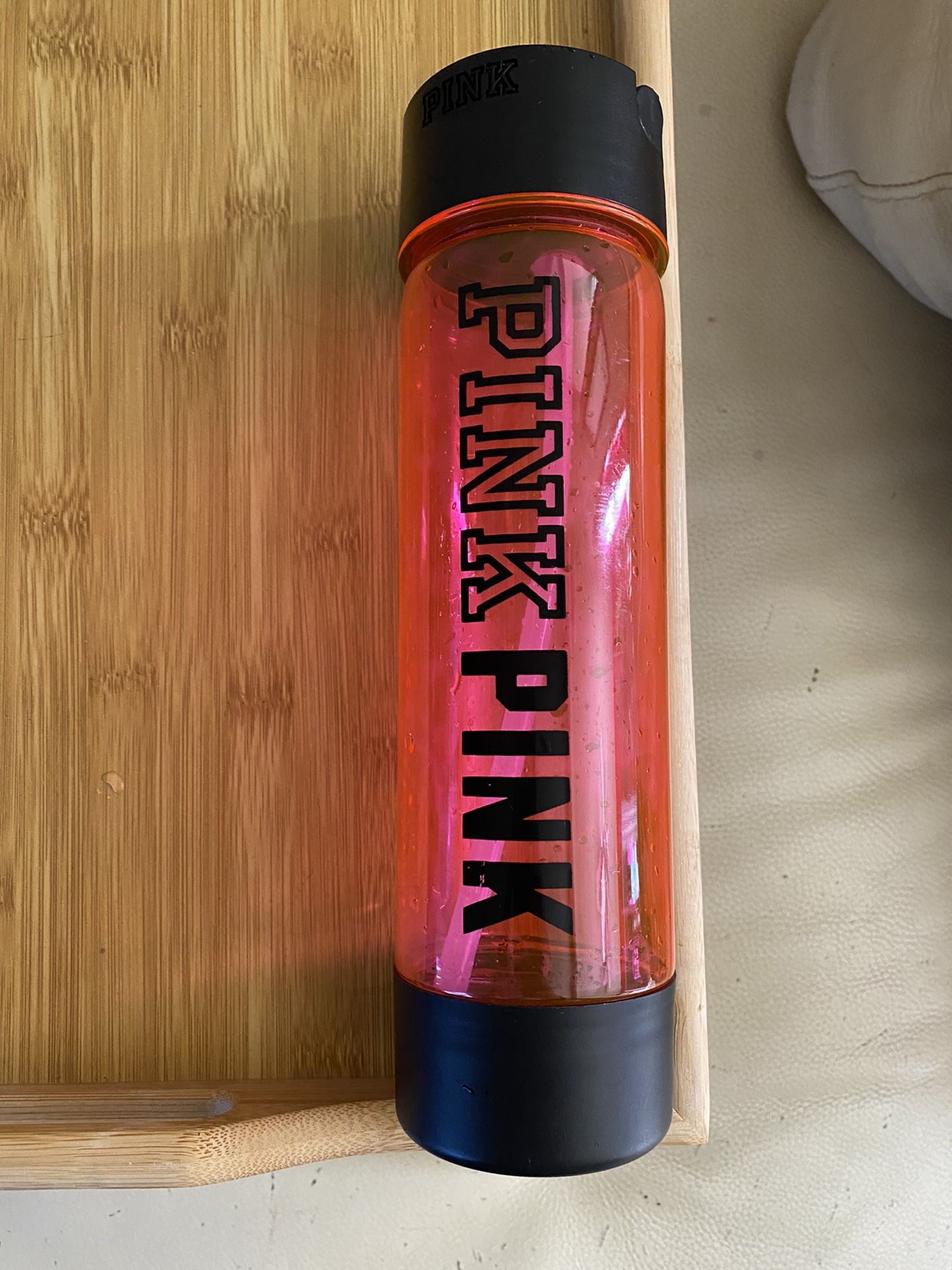 Pink water bottle victoria's secret deals
