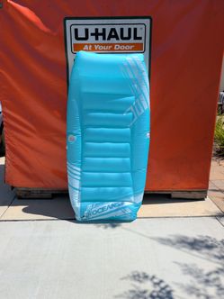 Oceans 7 Pool Float