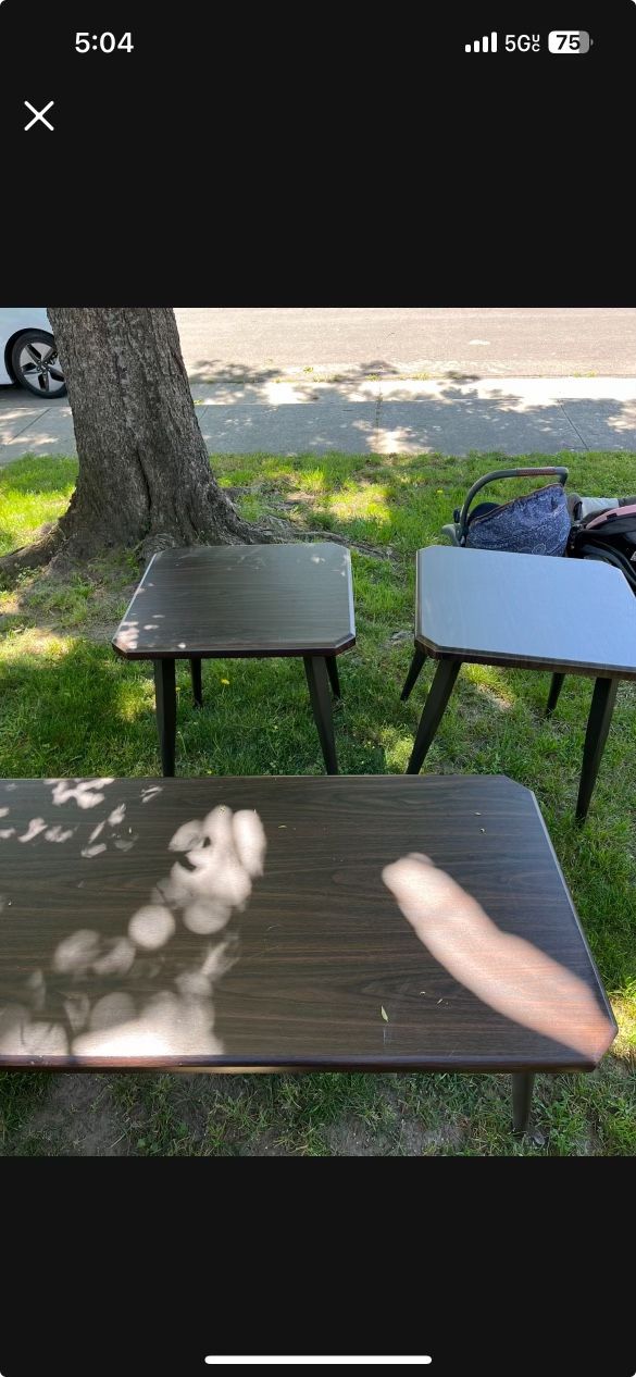 Coffee Table With 2 End Tables