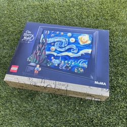 The Starry Night MOMA Van Gogh LEGO Set Sealed