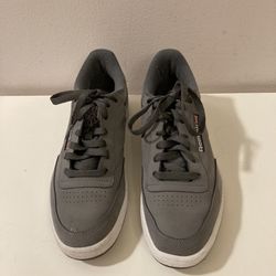 LIKE NEW Men’s Gray Leather Sneaker Size 8 1/2  | Reebok Men’s Shoe