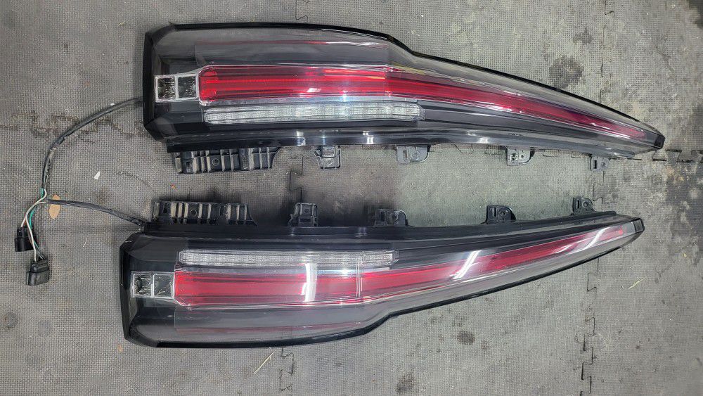 Cadillac Taillights For Chevy Suburban 