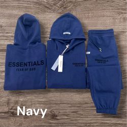 ESSENTIALS SET 