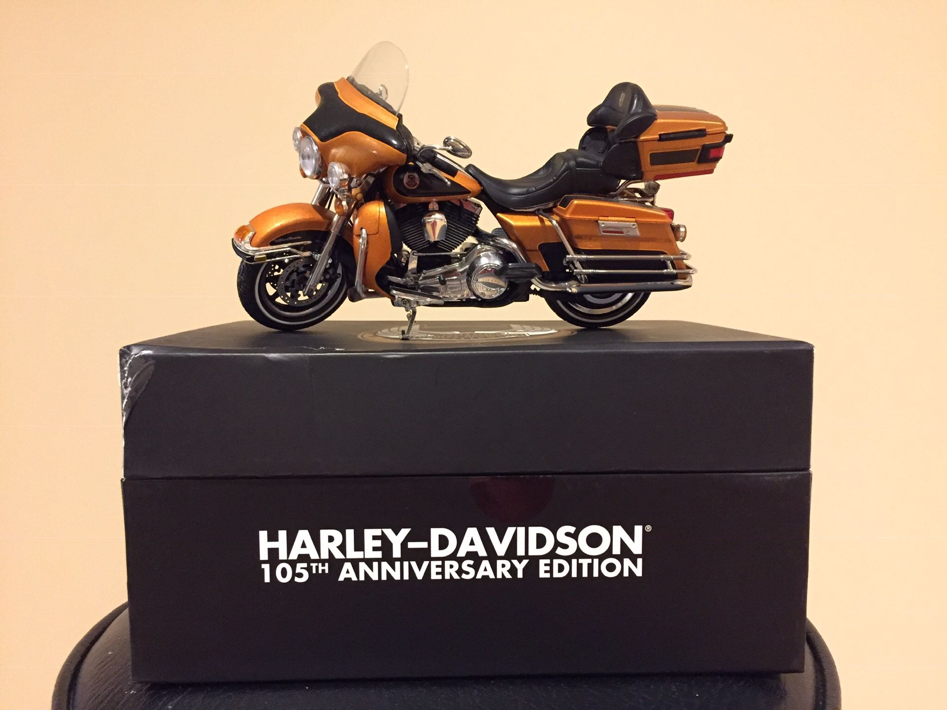 Harley-Davidson Ultra Classic 1/10スケール 2f7a81a11c634b7c82f255ba1fe4f9