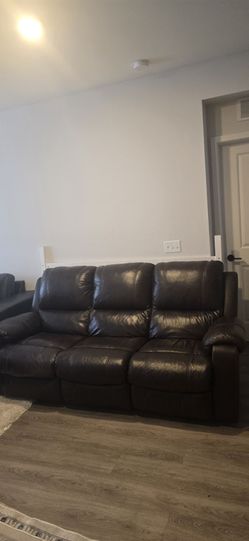 Reclining electric sofa