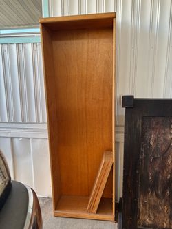 Wood bookcase