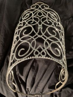 Victorian era crown