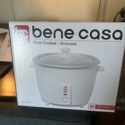 New In Box Bene Casa Rice Cooker 
